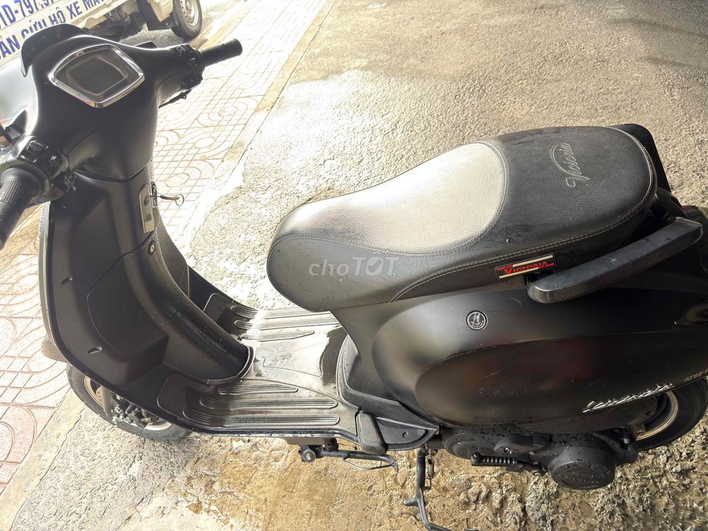 Владелец мотоцикла Vespa 50 куб. см 2024