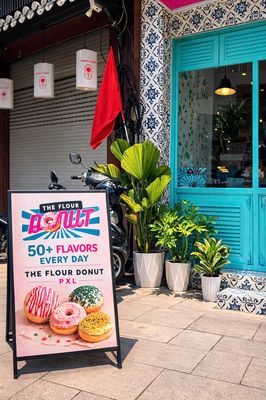 📣 THE FLOUR DONUT TUYỂN DỤNG