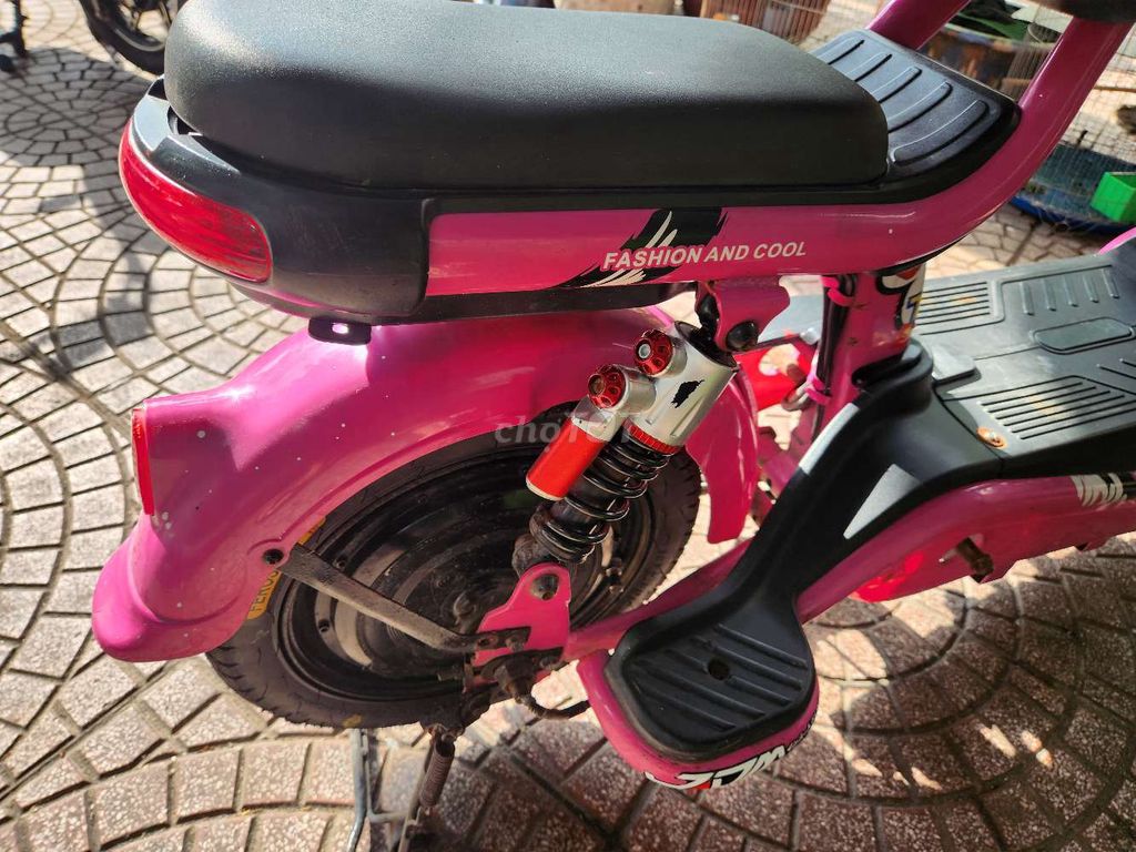 Bán xe DKBike xe sài  pin 48v 15ah 40km lần sạc. Mua bán Xe điện tại Quận Bình Thạnh Tp Hồ Chí Minh được đăng bởi Quách khải tuấn hình 3