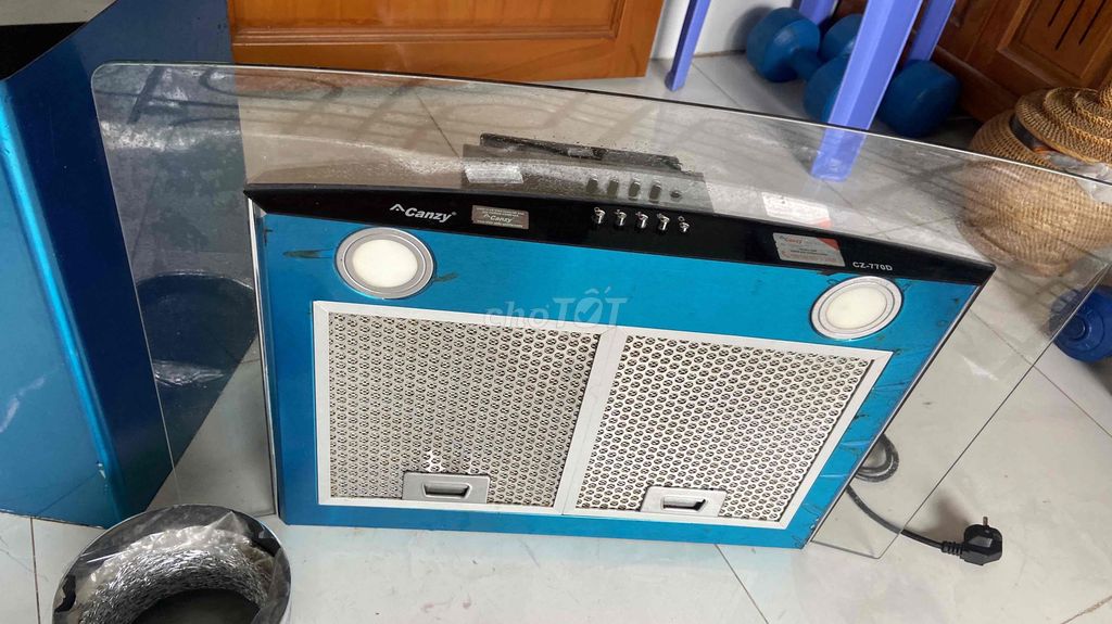 Máy hút khói,mùi Canzy CZ-770D Kính Kim loại. Mua bán Bếp, lò, đồ điện nhà bếp tại Thành phố Biên Hòa Đồng Nai được đăng bởi Doan Tran hình 1