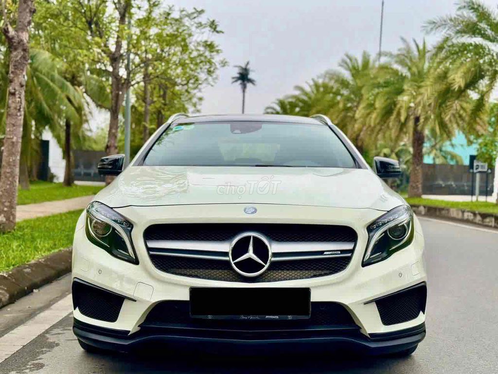 Merểcdes GLA45 AMG sx 2015 siêu chất màu trắng