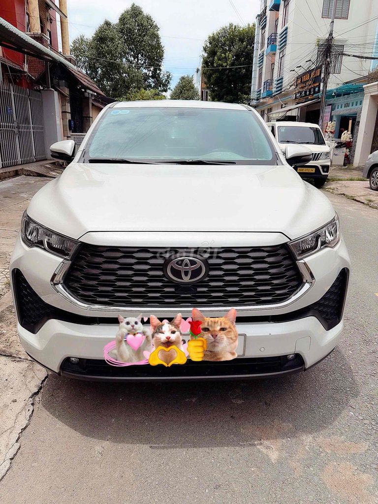 Toyota Innova Cross V 2.0 2024, белый