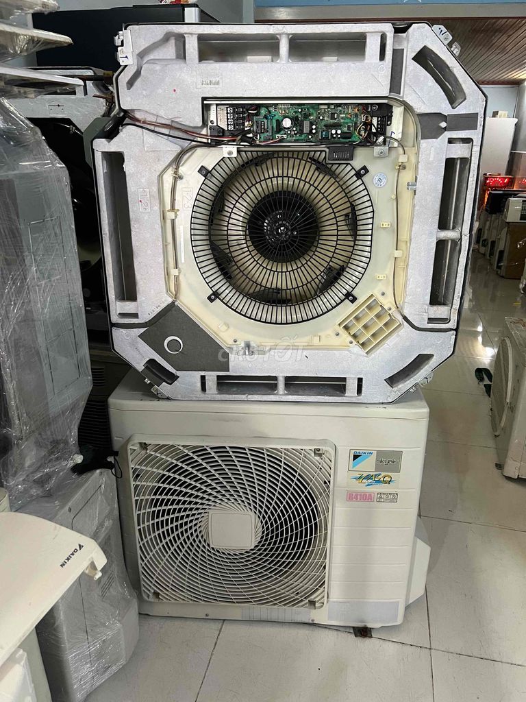 Dakin 4hp âm trần inverter gas 410. Mua bán Máy lạnh, điều hoà tại Quận 12 Tp Hồ Chí Minh được đăng bởi Trung Tâm kỹ thuật Điện Lạnh Gia Huy hình 2