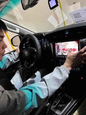 Thanh lý màn hình zin gotech mới 98%. Mua bán Phụ tùng xe tại Quận Bắc Từ Liêm Hà Nội được đăng bởi minhtai