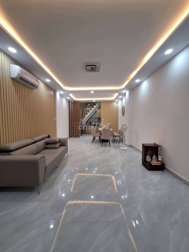 Аренда · 2 комн. · 40 м² · Quận 5, ул. Đường Trần Phú