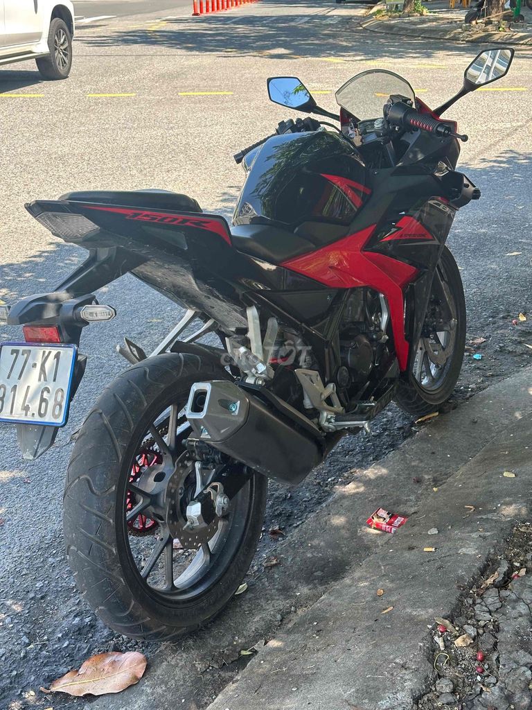 ít dùng cần pass lại CBR 150r nhập ido. Mua bán Xe máy tại Quận Sơn Trà Đà Nẵng được đăng bởi Huỳnh Chí Thanh hình 5