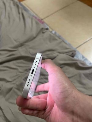 Apple iPhone 13 128GB Trắng