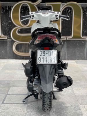 Honda Air Blade Trắng đen 25000 km