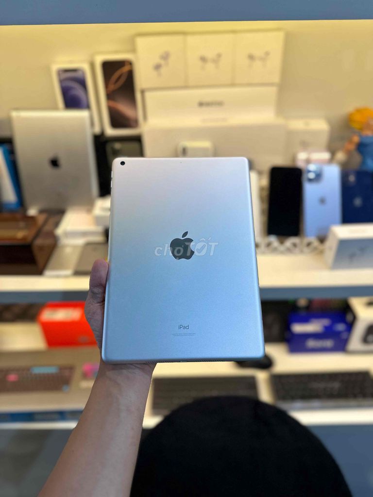 Apple iPad Gen 9 Wifi 64GB Bạc. Mua bán Máy tính bảng tại Thành phố Bà Rịa Bà Rịa - Vũng Tàu được đăng bởi Bảo Bảo hình 1