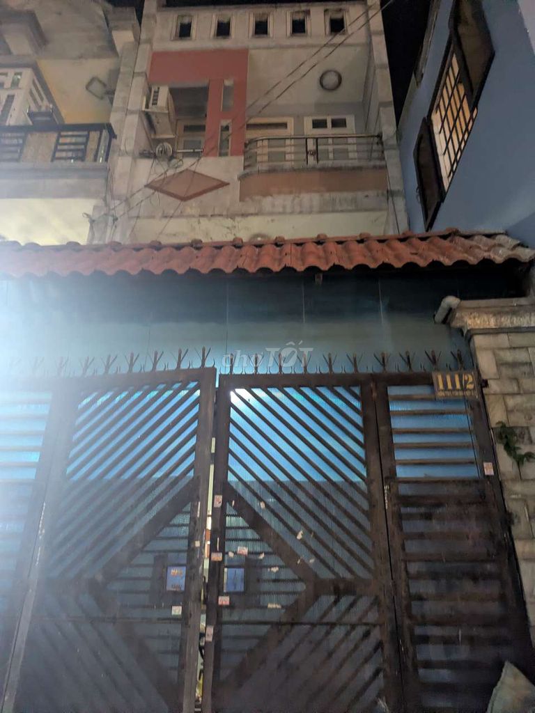 Cho thuê nhà gần chợ, bệnh viện, truờng học, cty pm Q.Trung Quận 12