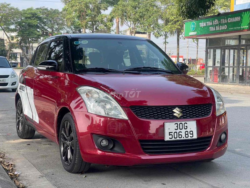 Bán xe swift sx 2017RS logo vàng 4ABS suất sắc. Mua bán Ô tô tại Huyện Đông Anh Hà Nội được đăng bởi Mo Na Co hình 2