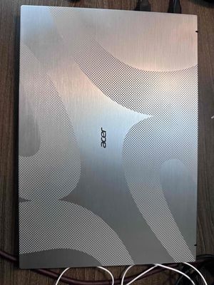 mới mua 2 tuần cần lên đời. Mua bán Laptop tại Quận 12 Tp Hồ Chí Minh được đăng bởi Yến Trinh