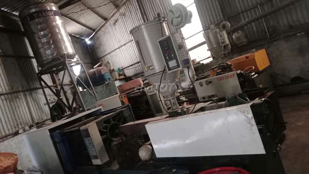 Máy ép nhựa 200 tấn. Mua bán Đồ chuyên dụng, Giống nuôi trồng tại Thị xã Tân Uyên Bình Dương được đăng bởi pé bối hình 1