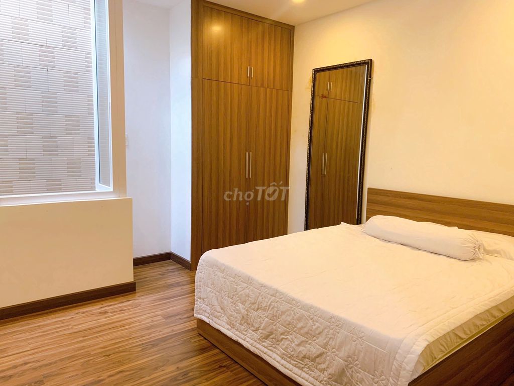 Phòng full nt, có thang máy, 10A Núi Thành kế Etown, Tân Bình