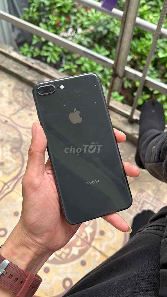 Apple iPhone 8 Plus 128GB Đen VN/A. Mua bán Điện thoại tại Quận Ba Đình Hà Nội được đăng bởi NAMTAOVIP OFFICIAL STORE hình 1