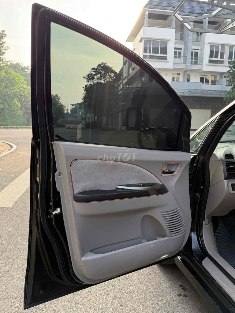 Mitsubishi Grandis 2005 2.4L AT Đen. Mua bán Ô tô tại Thành phố Thủ Dầu Một Bình Dương được đăng bởi  Trung Tin Used Car hình 18