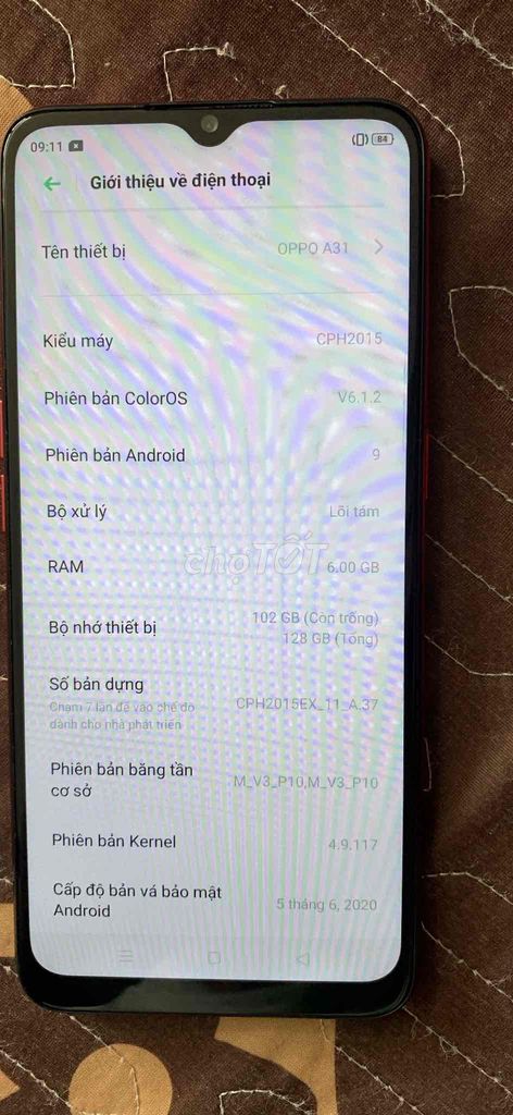 Cần bán Oppo A31 màu đỏ đẹp