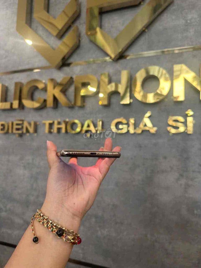Apple iPhone XS Max 256GB Vàng. Mua bán Điện thoại tại Quận Ninh Kiều Cần Thơ được đăng bởi ClickPhone ClickPhone hình 1