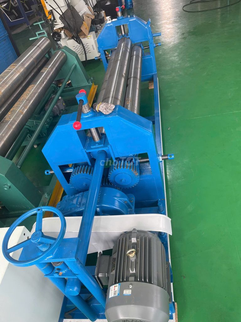 Máy lốc tôn Phổ thông 6lix1m6 Xanh dương. Mua bán Đồ chuyên dụng, Giống nuôi trồng tại Thành phố Phúc Yên Vĩnh Phúc được đăng bởi Vũ Thắng hình 1