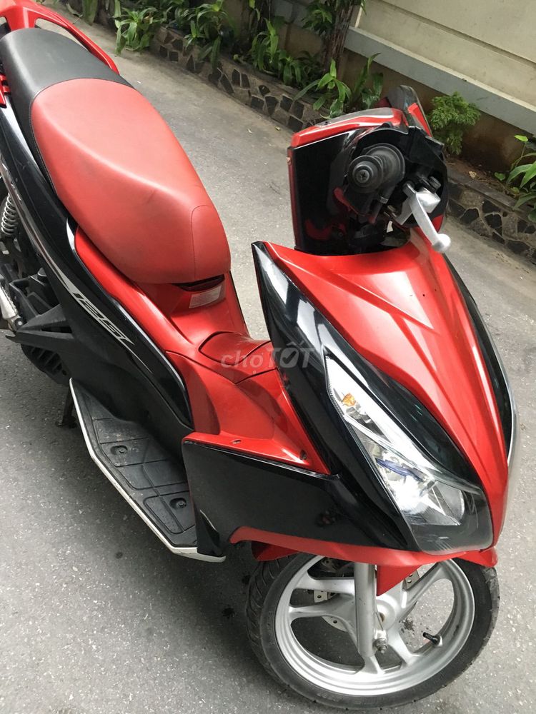 Honda Air Blade 125 Fi chính chủ 2017 gần như mới