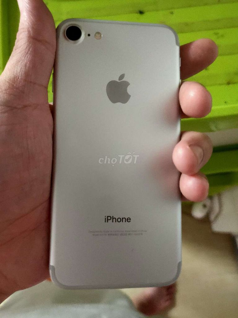 Apple iPhone 7 32GB Bạc Đã qua sử dụng. Mua bán Điện thoại tại Quận Ngũ Hành Sơn Đà Nẵng được đăng bởi Tien Pham hình 1