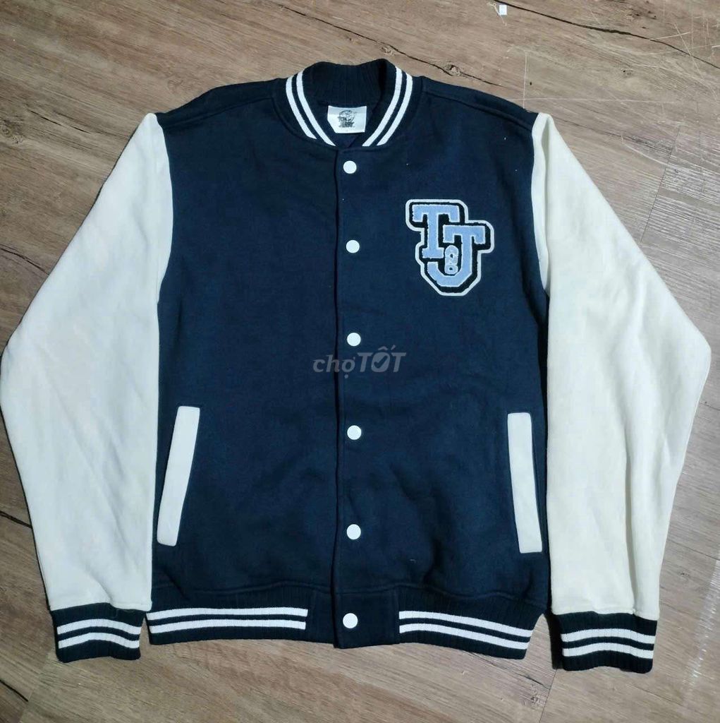 Áo khoác bomber Tom and Jerry Cotton, Polyester M. Mua bán Quần áo tại Thành phố Long Xuyên An Giang được đăng bởi NGÔ ANH KIỆT  hình 1