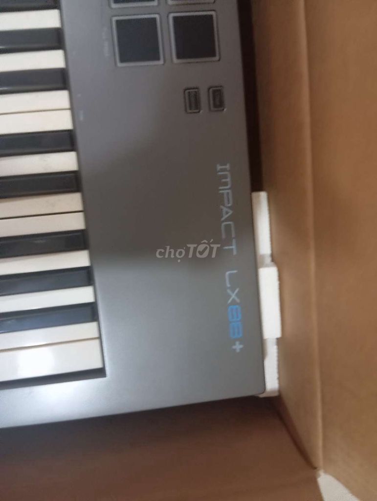 Keyboard Nektar LX88