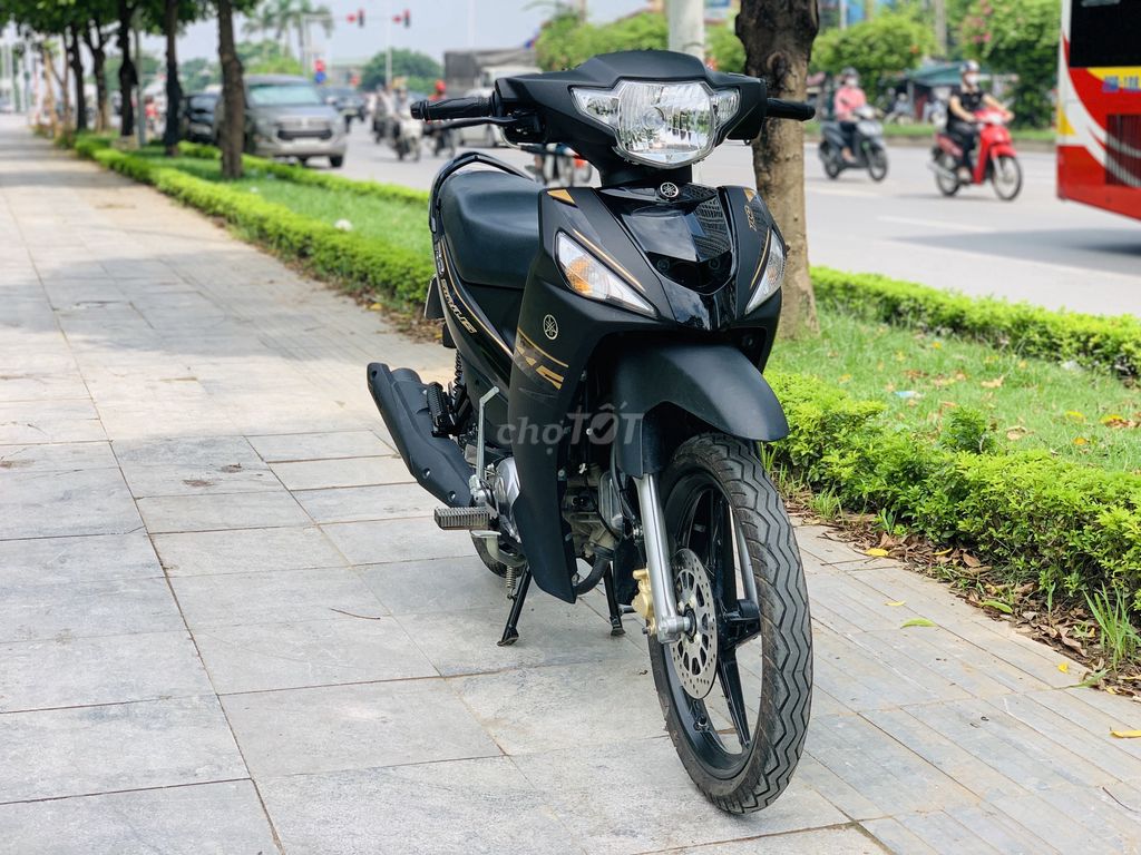 YAMAHA SIRIUS FI MÀU ĐEN NHÁM CHÍNH CHỦ ZIN.. Mua bán Xe máy tại Quận Hai Bà Trưng Hà Nội được đăng bởi A.SỰ hình 1