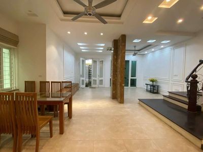 cho thuê biệt thự Mễ Trì Hạ, diện tích 200m2, vị trí đẹp, tiện kd