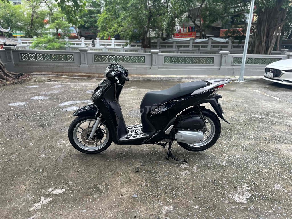 SH 2016 máy 150cc khoá khiển smk đen bóng máy zin. Mua bán Xe máy tại Quận Lê Chân Hải Phòng được đăng bởi Nguyễn Thế Hiếu hình 4