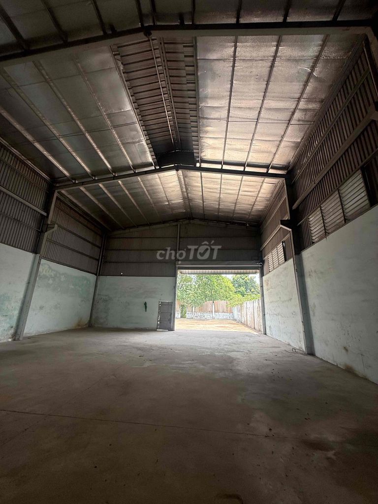 cho thuê kho xưởng 680m2 - Mt lô B Trần văn giàu, bình chánh. Cho thuê văn phòng, mặt bằng kinh doanh tại Huyện Bình Chánh Tp Hồ Chí Minh được đăng bởi Phan văn viên hình 1