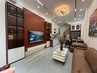 Nhà phố 30 m² · Đường Tam Trinh