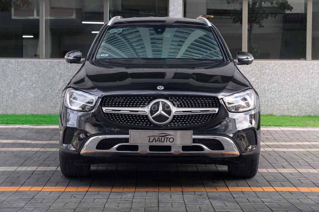 Mercedes Benz GLC 2020 200 4Matic - 56000 km. Mua bán Ô tô tại Quận 10 Tp Hồ Chí Minh được đăng bởi Thái LA Auto hình 1