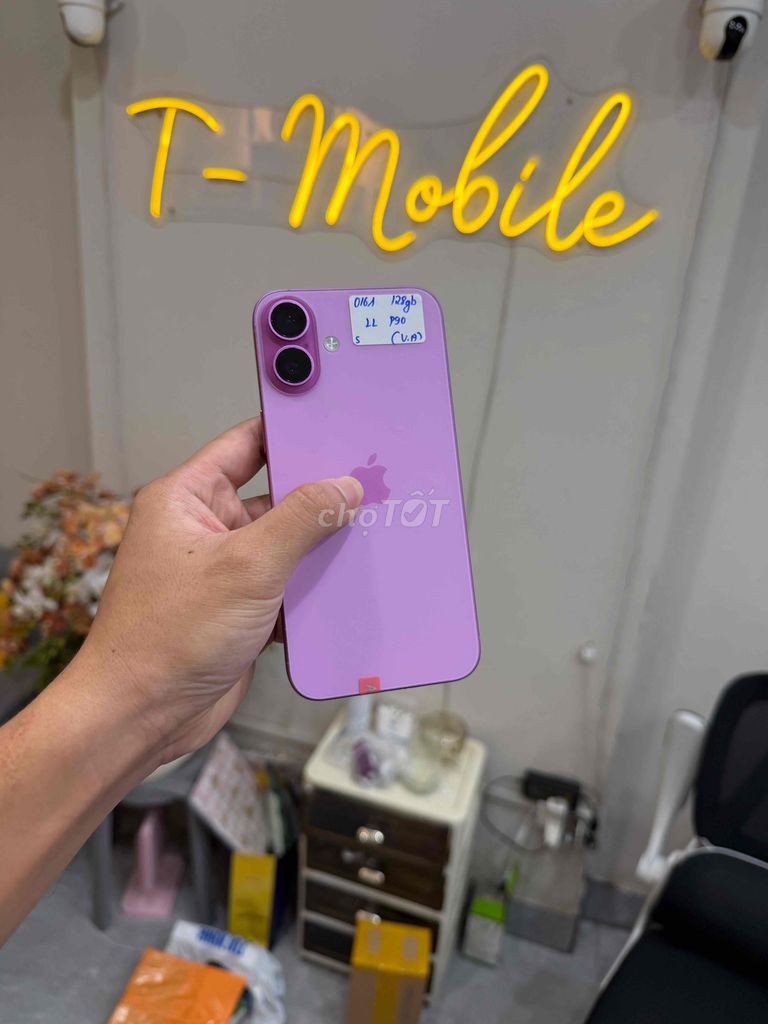 16 Plus 128GB Hồng Quốc tế zin đẹp pin 90%. Mua bán Điện thoại tại Quận Thanh Xuân Hà Nội được đăng bởi Ngô Tráng T Mobile hình 1