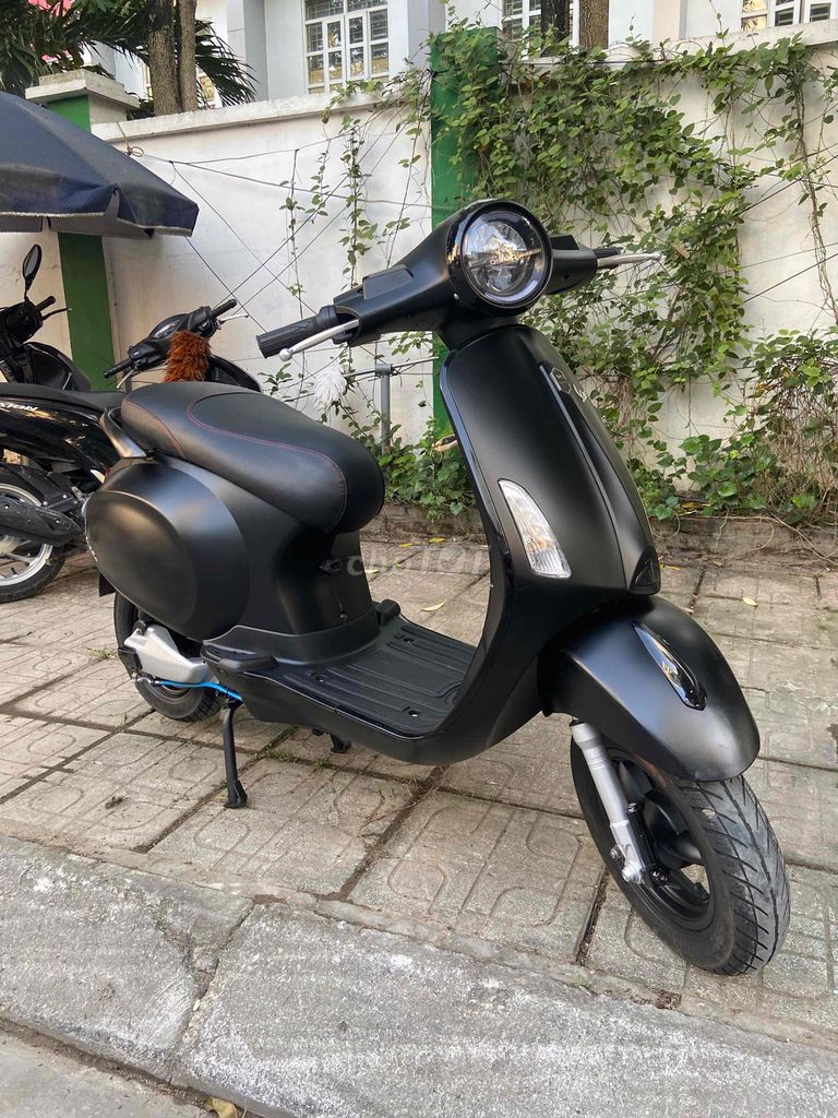 Xe máy điện Vespa Dibao Tesla Đen. Mua bán Xe điện tại Quận Long Biên Hà Nội được đăng bởi Xe điện Huân Linh hình 5