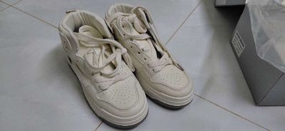 Giày sneaker thể thao Enter Dragon - Kem cổ cao 39. Mua bán Giày dép tại Thành phố Thủ Đức Tp Hồ Chí Minh được đăng bởi Hùng Long