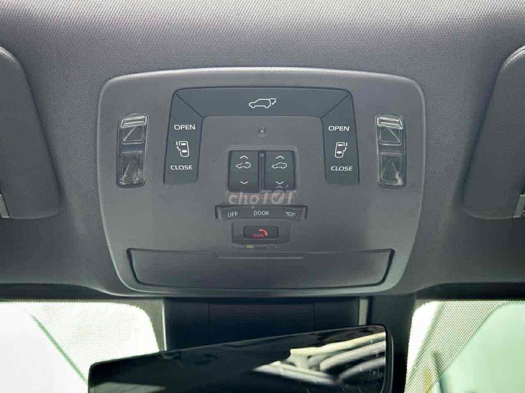 Toyota Sienna Limited 2021 Đen 28.xxx km. Mua bán Ô tô tại Thành phố Thủ Đức Tp Hồ Chí Minh được đăng bởi Lâm Quang Trí hình 6