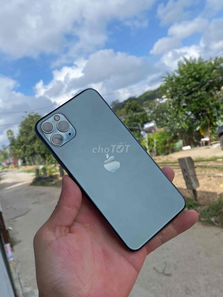 iPhone 11 Pro Max 256GB. Mua bán Điện thoại tại Thành phố Đà Lạt Lâm Đồng được đăng bởi LỘC ĐÀ LẠT hình 1