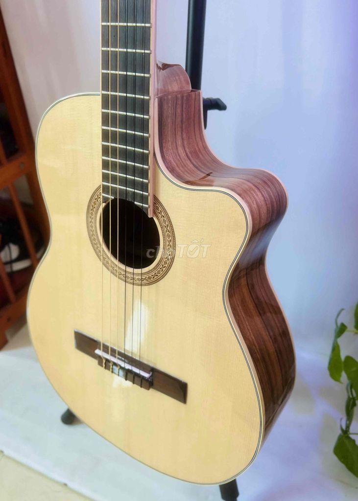 Đàn Guitar Classic Gỗ thịt Mới 100% Giá Cực Tốt. Mua bán Nhạc cụ tại Quận Tân Phú Tp Hồ Chí Minh được đăng bởi GUITAR GIÁ TỐT TÂN PHÚ hình 1