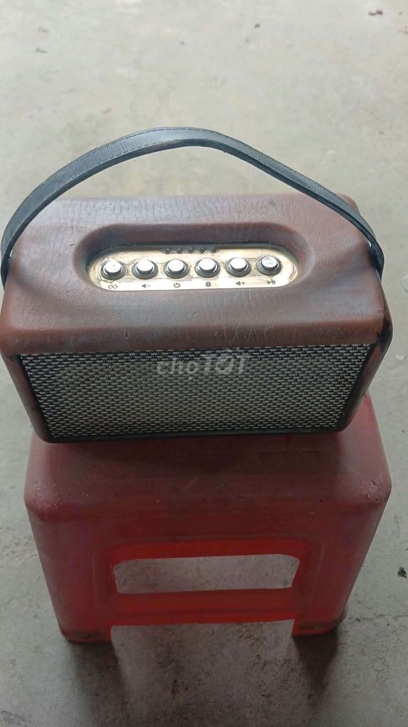 Loa Bluetooth Gỗ Nâu Âm thanh ấm áp. Mua bán Tivi, Âm thanh tại Quận Cẩm Lệ Đà Nẵng được đăng bởi Lật Tung Quá Khứ hình 1