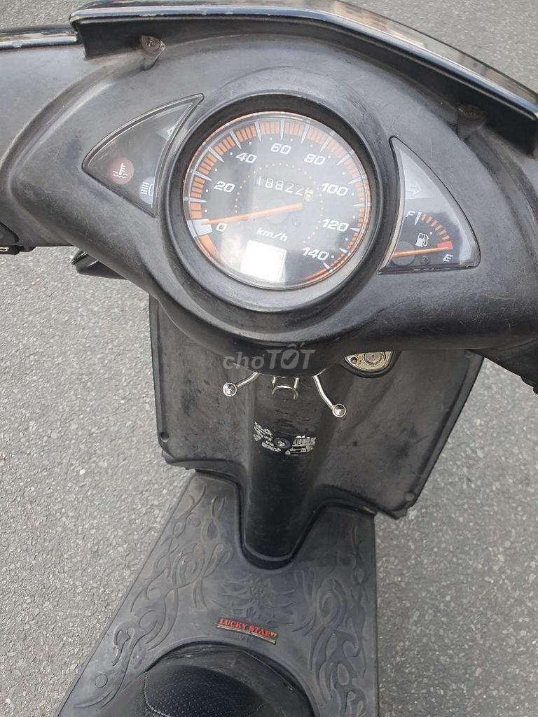 Click đời 2011 chính chủ máy êm zin đủ chức năng. Mua bán Xe máy tại Quận 1 Tp Hồ Chí Minh được đăng bởi văn hưng hình 7