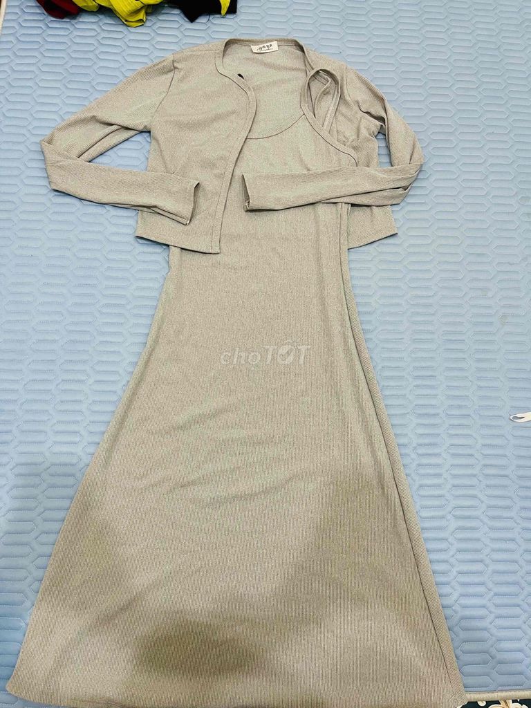 Set body dài nữ Xám. Mua bán Quần áo tại Huyện Sơn Hà Quảng Ngãi được đăng bởi Nhi Thai hình 1