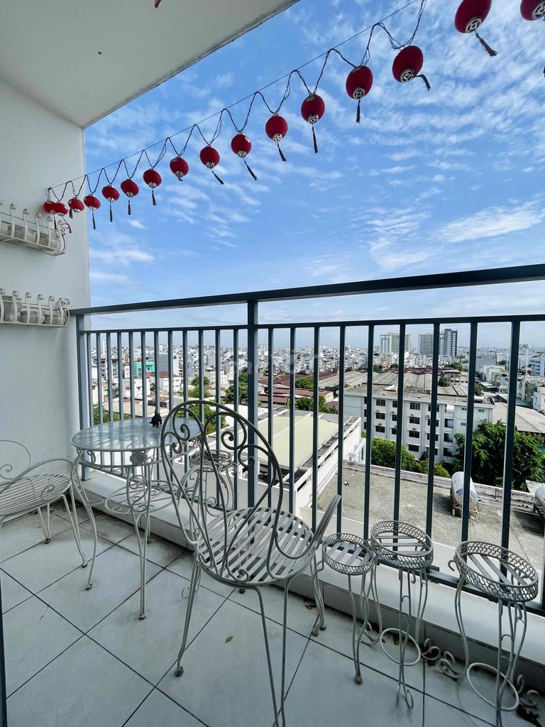 Bán gấp căn hộ Oriental Plaza, Âu Cơ, Tân Phú, 90m2, 2PN, 2WC