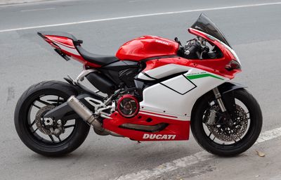 Mua Bán Xe Ducati 959 Panigale Cũ Mới Giá Rẻ 08/2020