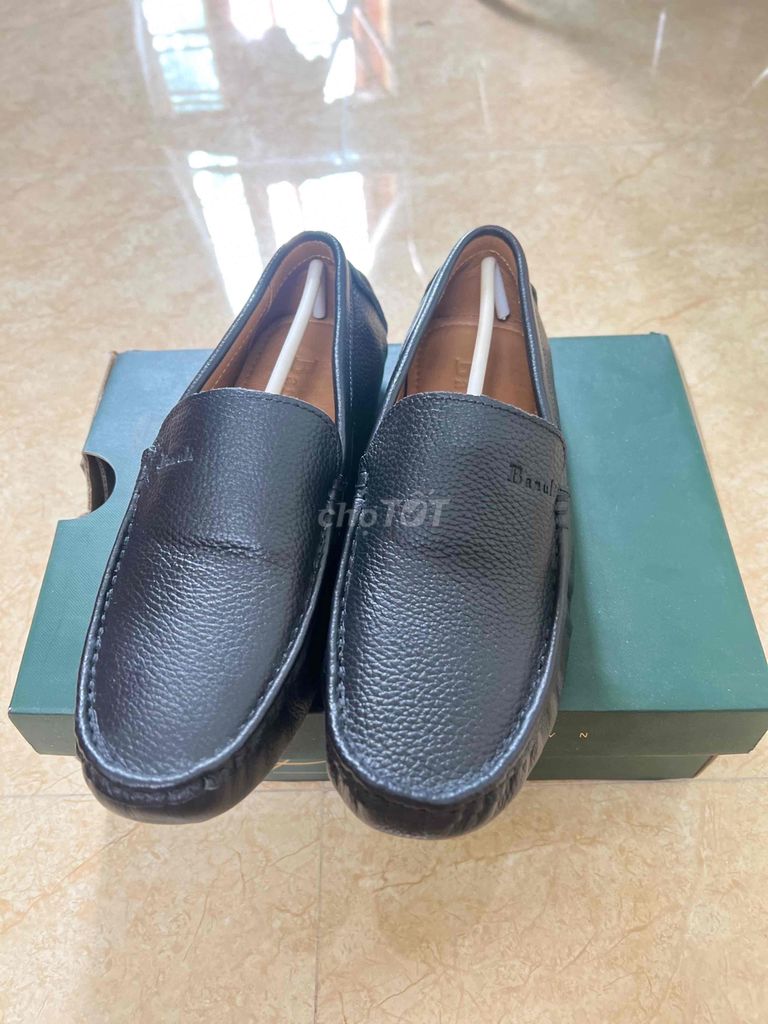 1 đôi dép Crocs & 3 đôi giày nam size 42 mới