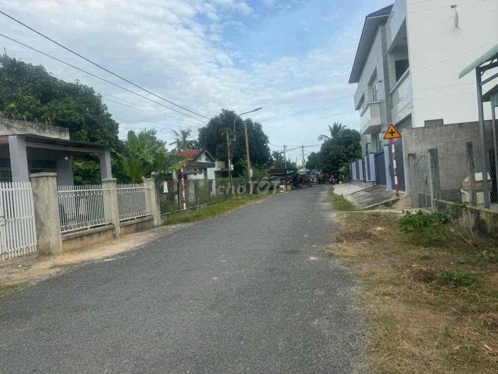 Cho thuê nhà ngay chợ chồm hổm đường điện biên phủ. Cho thuê nhà ở tại Thành phố Tây Ninh Tây Ninh được đăng bởi Nguyen Loc hình 1