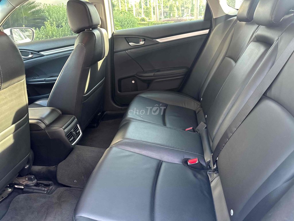 Honda Civic 2019 - 58000 km. Mua bán Ô tô tại Quận Gò Vấp Tp Hồ Chí Minh được đăng bởi nguyễn quốc trinh hình 9