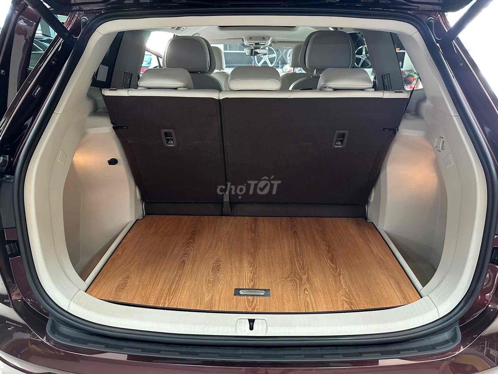 Volkswagen Viloran 2023 Luxury - 39000 km. Mua bán Ô tô tại Quận 7 Tp Hồ Chí Minh được đăng bởi Hoàng Trung hình 6