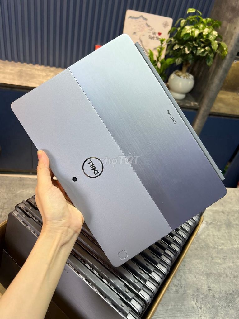 Dell Latitude 7210-I7,RAM 16G-2in1 Tablet/FUL NHÔM. Mua bán Laptop tại Quận Thanh Khê Đà Nẵng được đăng bởi Nguyễn Văn Chính hình 1