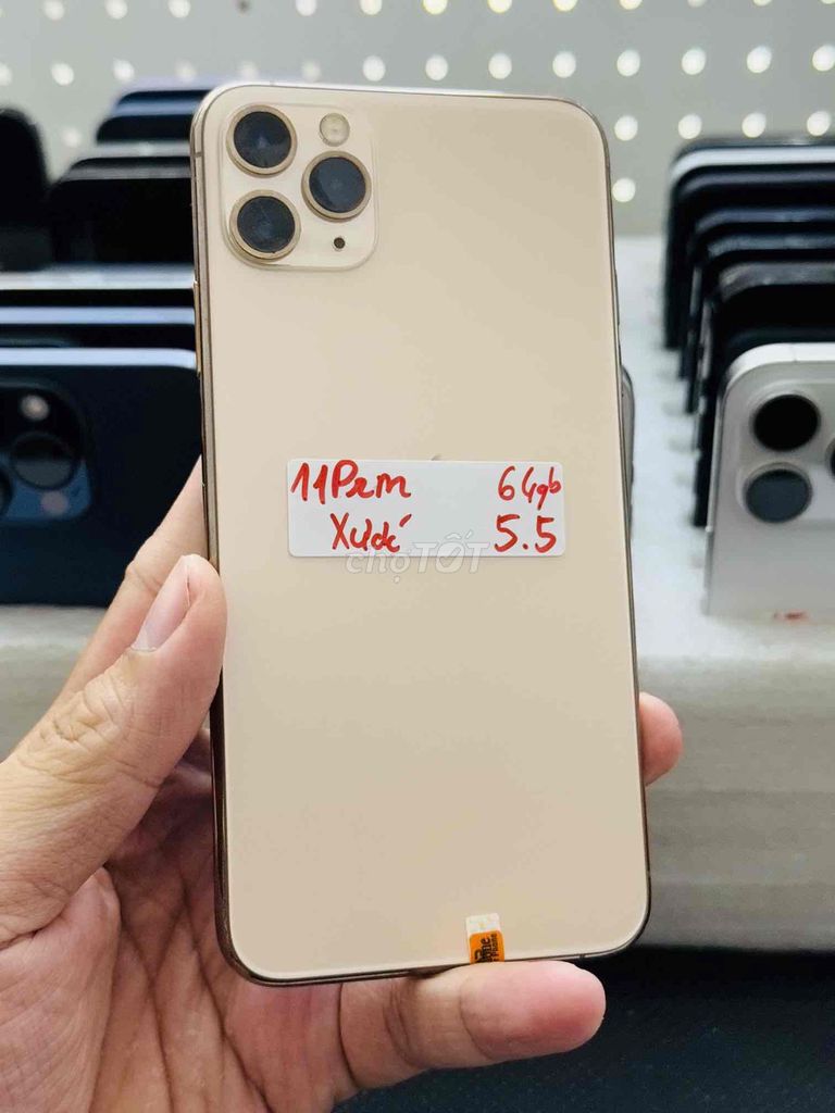 Apple iPhone 11 Pro Max 64GB Vàng Đã sử dụng. Mua bán Điện thoại tại Thành phố Dĩ An Bình Dương được đăng bởi Phúc hình 1